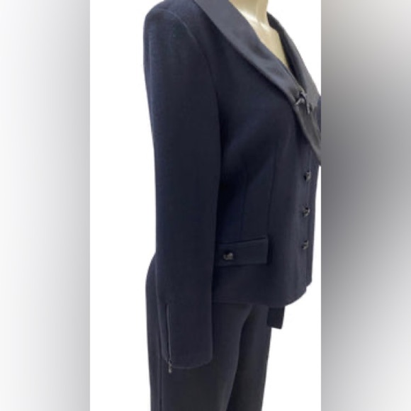 St. John Evening Santana Knit Blazer - Picture 3 of 9